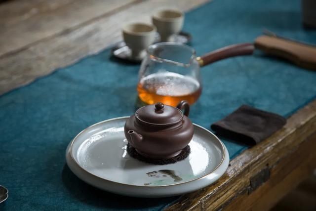 汝窑|月白汝窑干泡盘随时可以吸的喵星人,“吸猫”一族必入