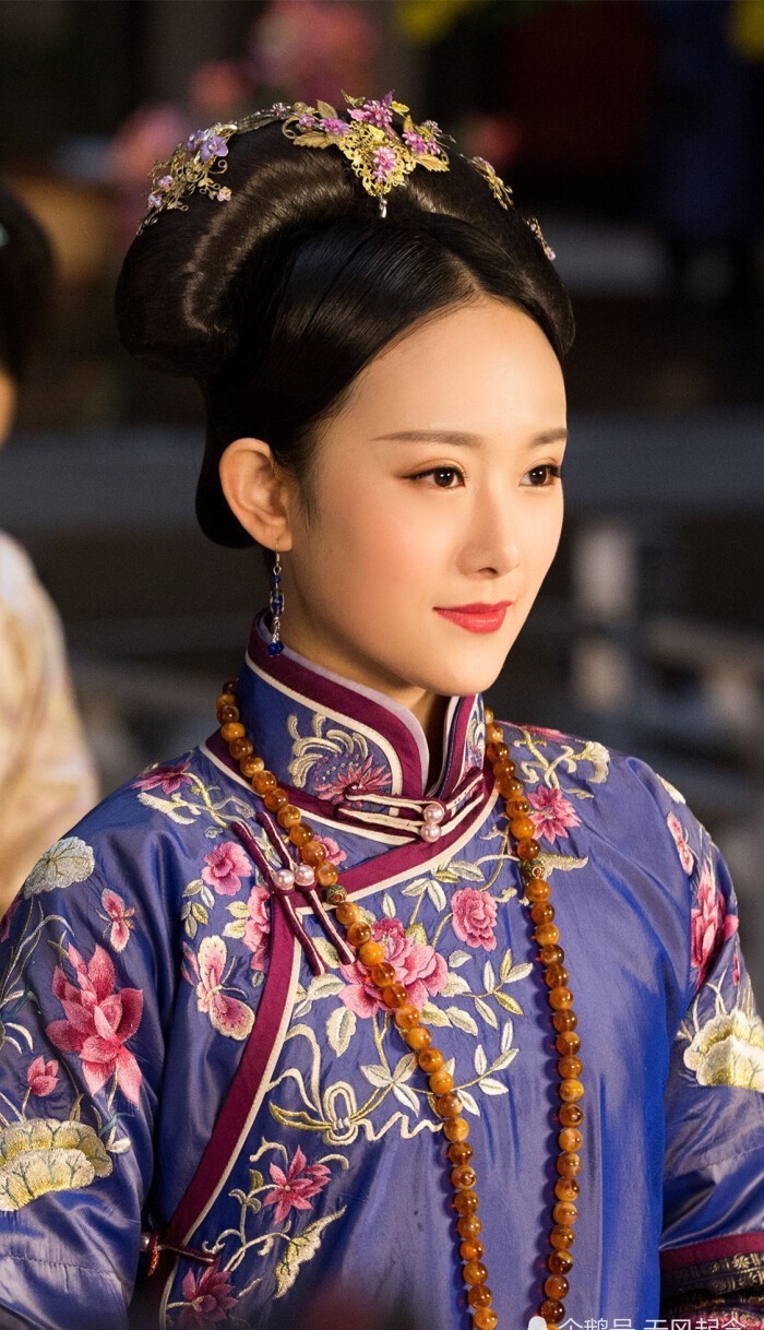 皇帝|她容貌秀丽，深受皇帝宠爱，连生两位公主后，却被皇帝送给他人