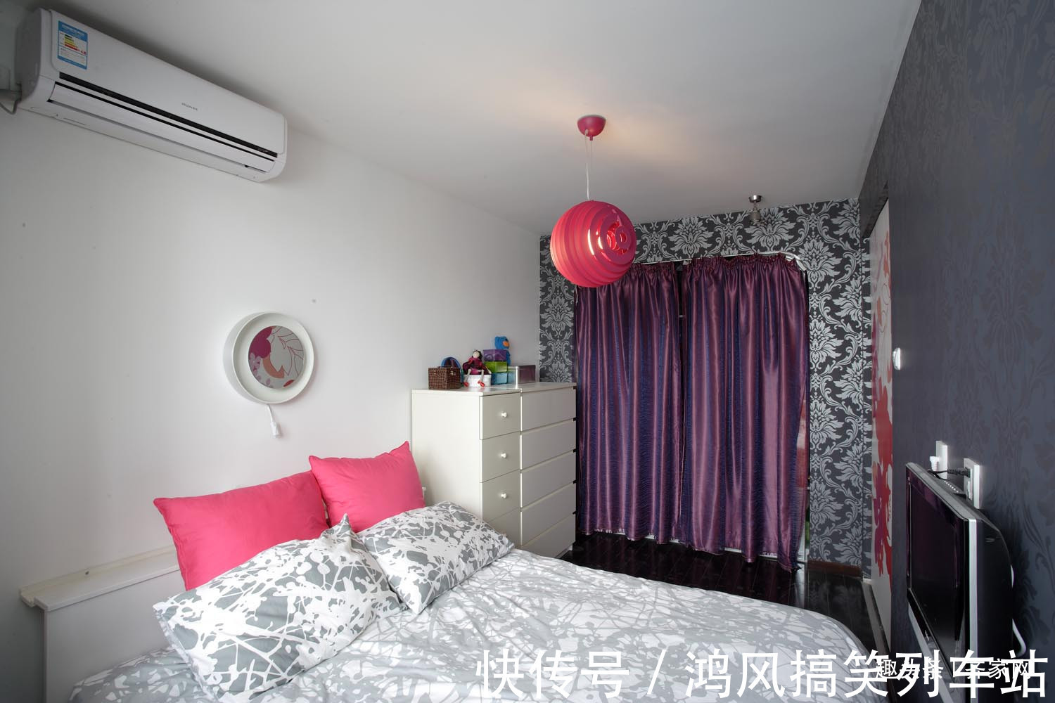 简约风|60平小户型简约风,两台电脑,两把高脚椅,适合情侣的小家!