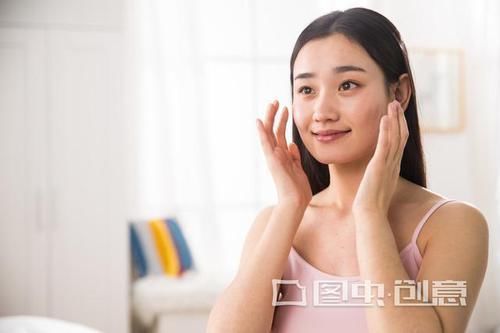 冬季是女人美白的好时机,坚持这4个方法,去除暗黄显气色