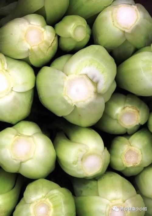 芹菜|炒芹菜不能放此物，吃了就是没病找病！却还有人不清楚