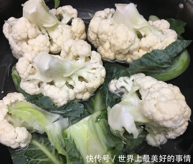 油渣香葱炒花菜,家常小炒,咸香入味