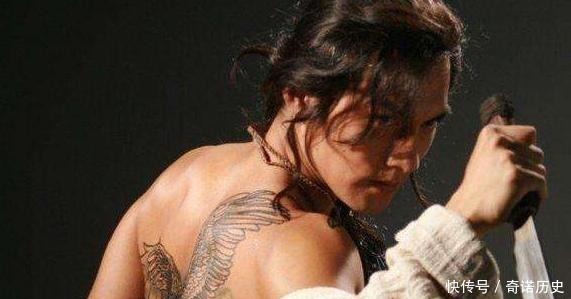 石秀|燕青为何被杨雄一棍放翻!