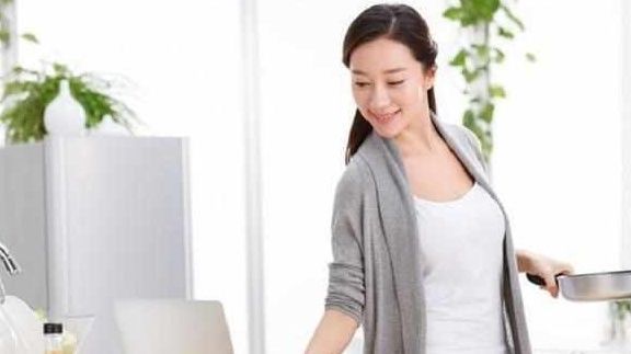 青春期|孩子身体有三种表现,是“通知”要停止长个了,父母早发现还有救