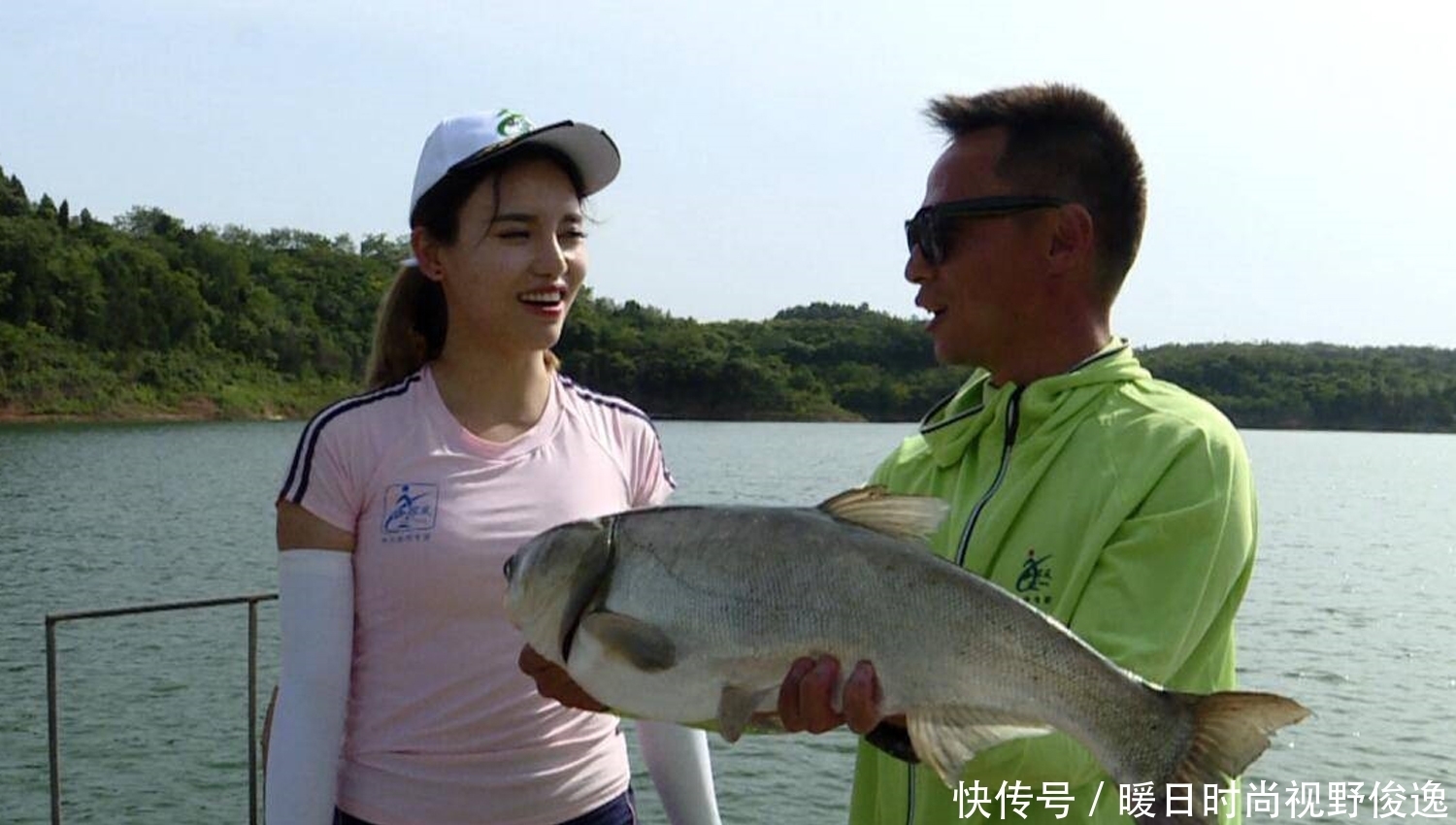 鲢鳙|鲢鳙鱼最喜欢什么味型的食物？鲢鳙鱼的垂钓技巧和用饵方法