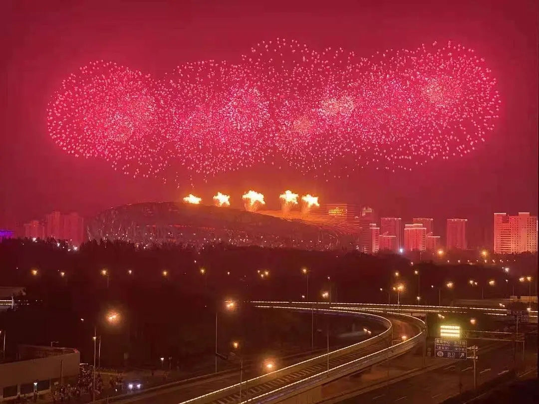 鳥巢|淚目！原來鳥巢夜空中的五星煙花，是為這一刻而燃！