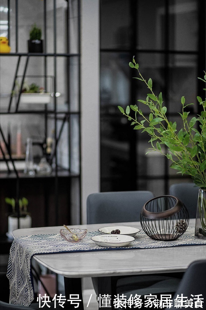 三居室|花15W装修104㎡三居室，现代风格实景，全房满满的高级感