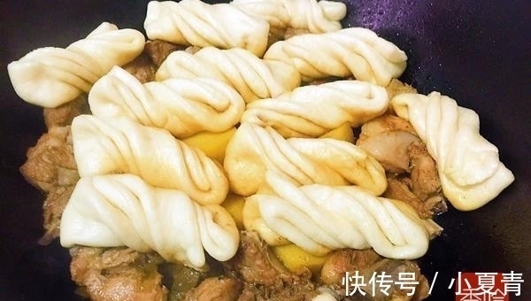 发酵|天一热, 全家就都馋这道菜, 做好后连饭都省了, 一大锅吃的特干净