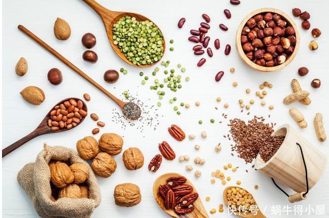 60岁以上老年人如何防止大脑衰老?坚持做5件事,增强记忆力