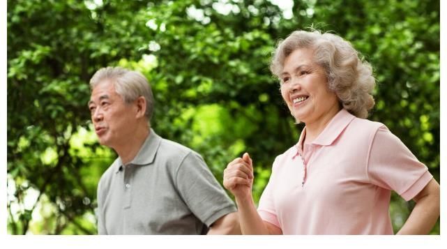 血脂|多走路就可以降血脂?心血管专家:过了50岁,1件事比运动更重要