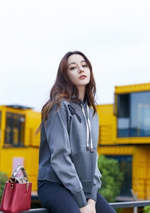 元气|可慵懒可潮流可休闲可精致 ，元气又减龄的卫衣， 妥妥的百搭神器