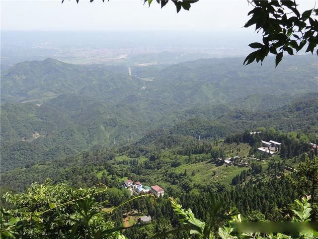 神农洞|赤日炎炎哪里去，快来湖北谷城大薤山来避暑吧