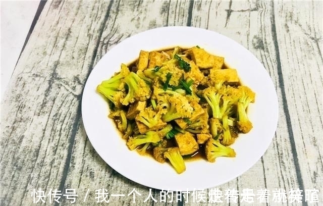 晒晒我家吃得最多的炒菜，花钱不多吃得舒服，做法简单好掌握