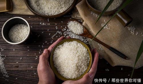 大米到了你手里,真的蒸对了吗加点这些料才是真的好吃!