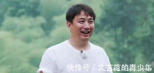 节目组|节目被硬塞7个小鲜肉，黄磊当众甩脸，何炅尴尬不敢吭声