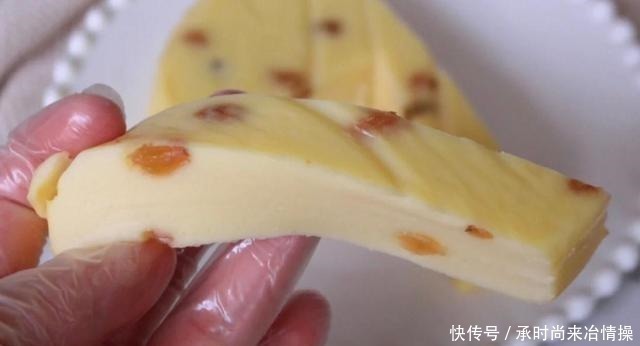 今天蒸一个酸奶蛋糕，不用打发不用烤箱，零失败，比烤的还要好吃！