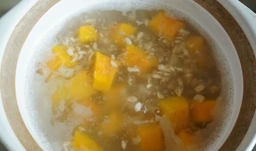 葡萄干和它是绝配,隔三差五吃,暖胃养胃,气血双补,不懂可惜了