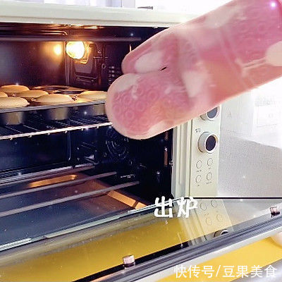 不开裂，不回缩，不塌陷的纸杯蛋糕来啦