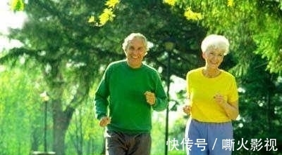 肉蛋奶|老年人少吃肉蛋奶,少吃主食多吃蔬菜多运动,为什么有人说是错的呢?