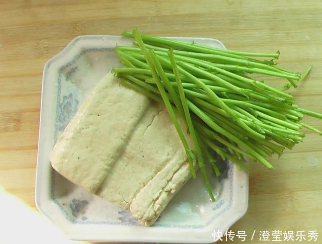 小叶茼蒿|失眠最怕这菜,睡不着觉的人要多吃,帮助睡眠,一觉睡到自然醒