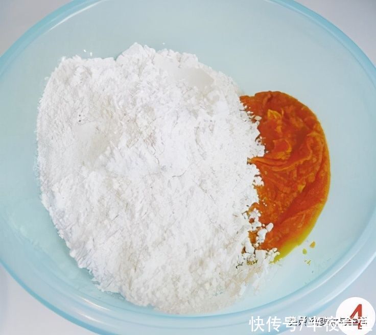 过年馒头不用蒸，平底锅煎着吃，金黄酥香暄软香甜，比面包还美味