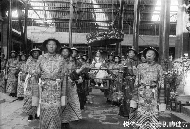 现场|清朝老照片：图1实拍光绪皇帝葬礼现场，图3的婉容像个摩登女郎
