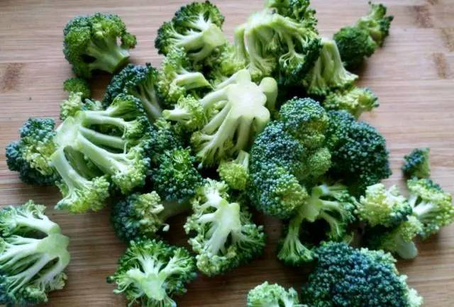 百吃不腻的一道凉菜,解馋下饭,简单美味,招待客人都说好