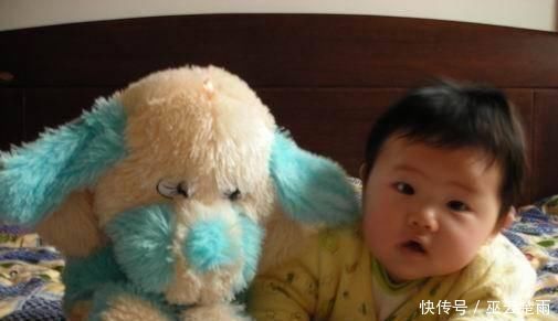 儿科医生|刚百天的孩子,大半夜哭闹,吓到爸妈,儿科医生幸好你俩没大意