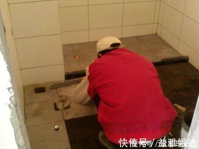 铺设|装修前忘记检查这个小地方,几万块装的卫生间毁了,被开发商坑惨!
