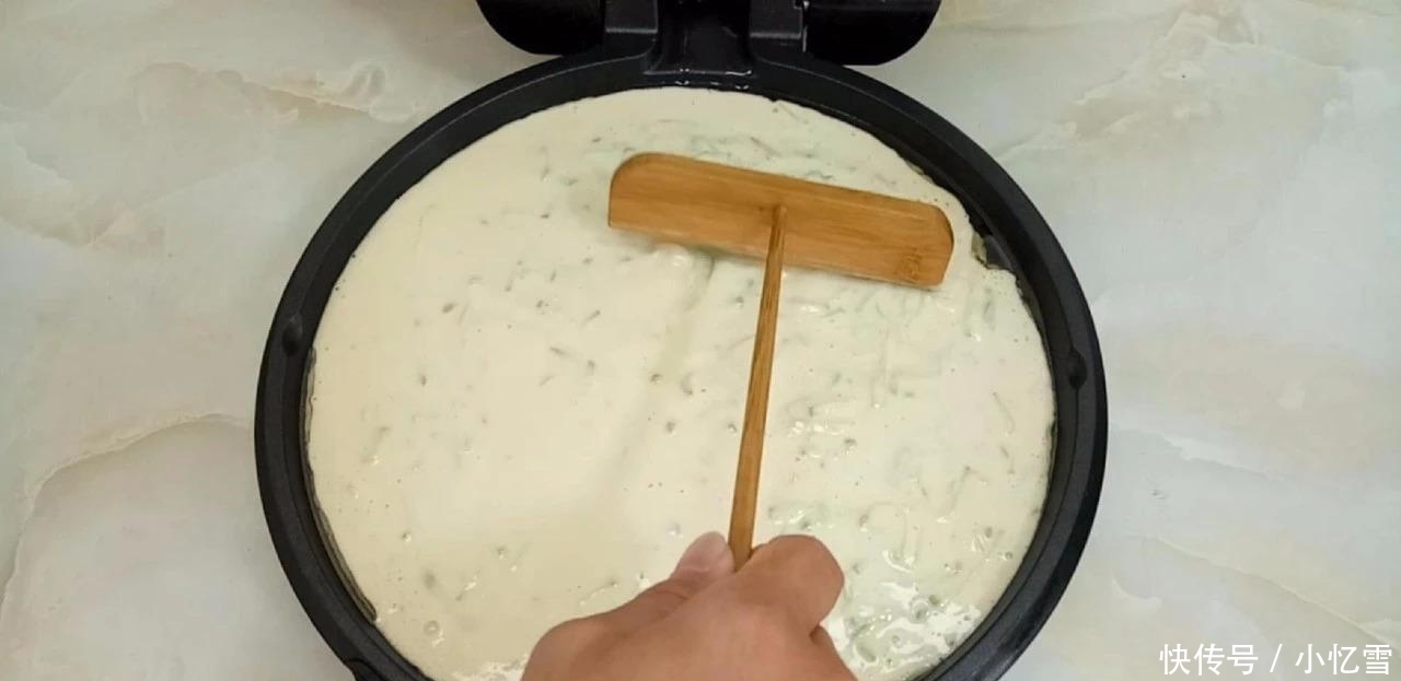  西葫芦|早餐又出新吃法, 不用和面, 做出来比鸡蛋饼都好吃, 好吃到流口水