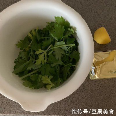 胡萝卜|0难度的感恩节餐桌主角～烤火鸡，好吃到停不下来