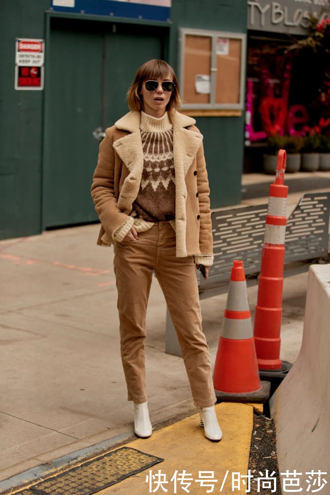 别再说穿毛衣土了，那是因为你不会穿