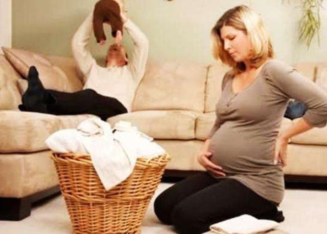 老公|怀孕就能在家享福了8张图带你感受真实的孕妇生活，现实又心酸