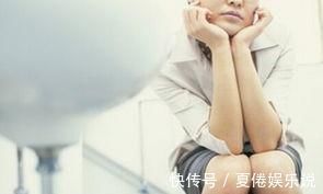 膳食纤维|便秘别再吃泻药了,多吃5种食物,帮助润滑肠道,排便通畅人舒服