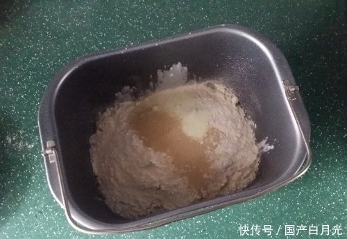 鸡蛋|吐司面包不用出去买了,1个鸡蛋1碗面,自己在家就能做,口感超赞