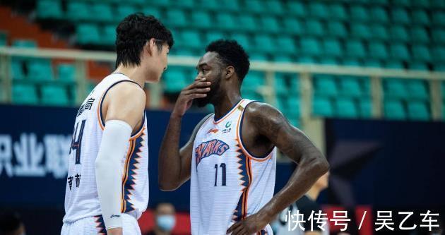 莱多|爆冷!上海大胜广东,李添荣21分,易建联15+13饮恨