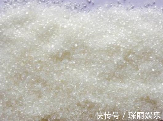白糖也有假的?买糖时要注意了,教你三招,轻松区分真假白糖!