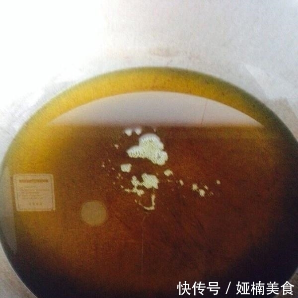 这菜我家儿子最爱吃,隔几天买5斤,捏一捏蒸一蒸,上桌就吃光!