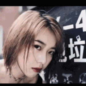 |搞笑GIF:你永远猜不到 美女的那些照片是怎么拍出来的