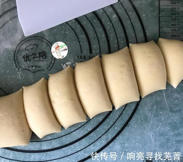 香辣白菜粉丝包子!