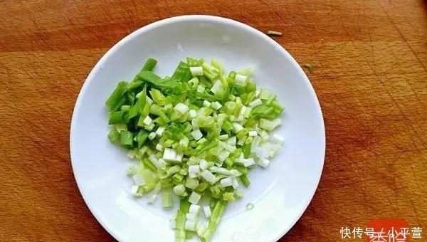 羊肉别再直接炖了, 多加这一步, 羊肉汤鲜还没膻味