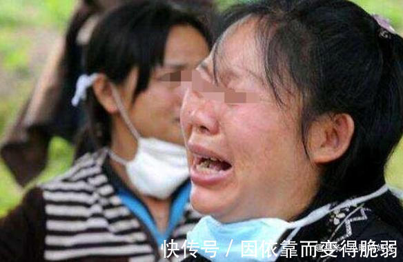 宝妈|二胎妈妈如愿顺产8斤男宝,儿女双全却不能陪孩子长大,令人落泪