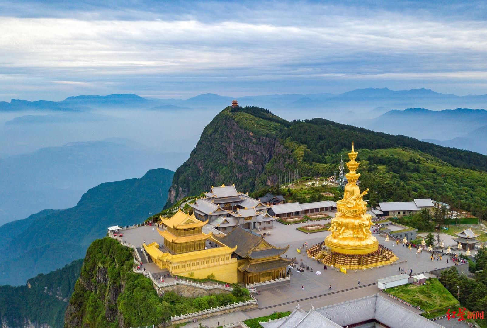 华藏寺|历时五年恢复重建，峨眉山金顶再添新景：宝顶观音殿今日开放