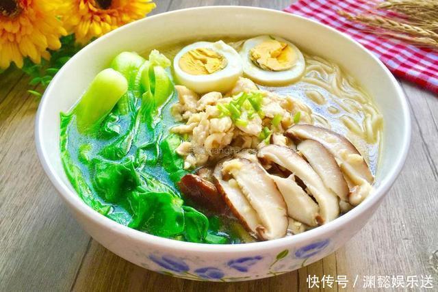 干净|冬天我家最受欢迎的早餐,清淡营养又暖胃,煮一锅连汤都喝干净