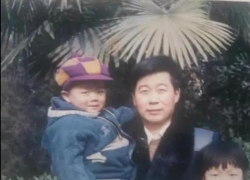 许敏|跟着养父母生活了28年，为何郭威、姚策的性格还是像了亲妈？