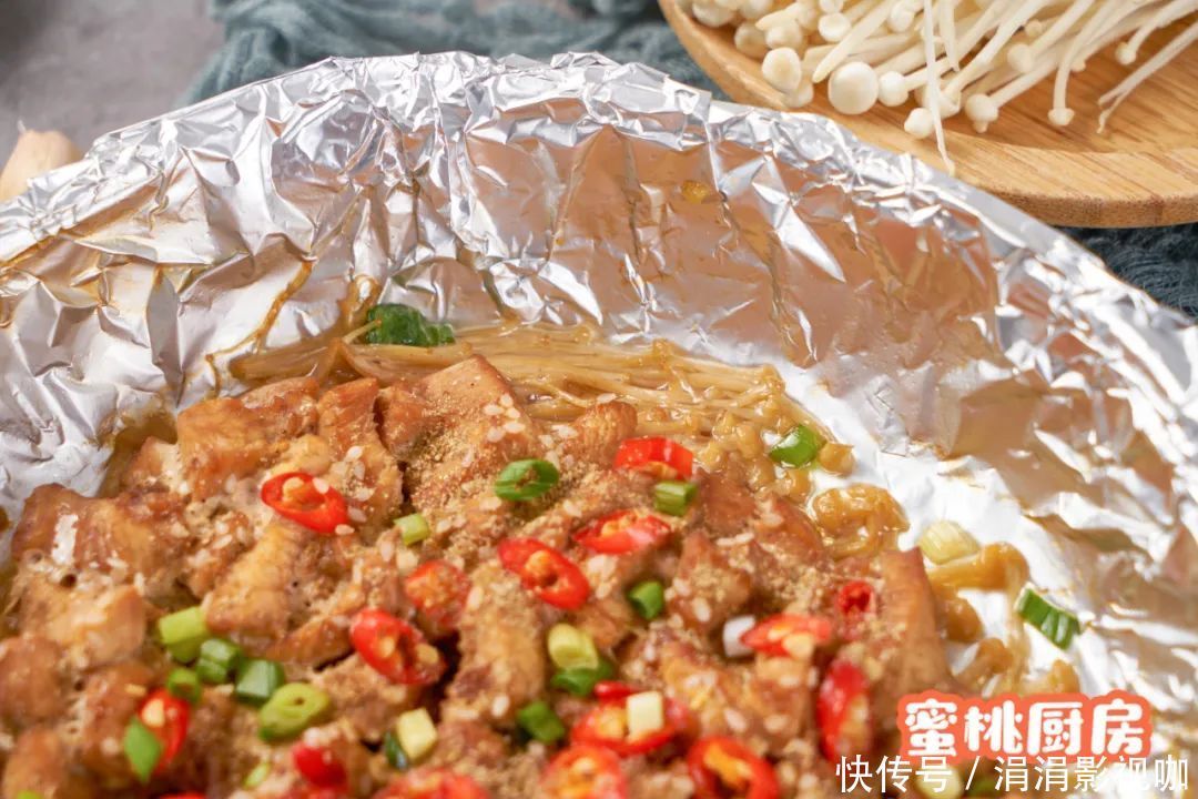 金针菇|随手一焖就成,连锅都不用洗!香哭了!