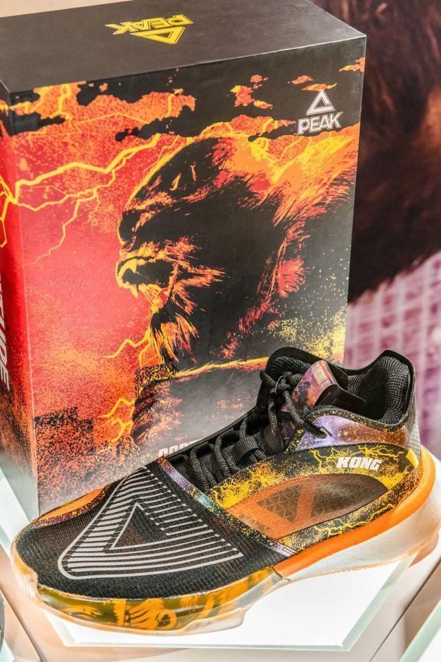 哥斯拉 这双篮球鞋A爆了,超凶的“哥斯拉”联名鞋终于要发售了!