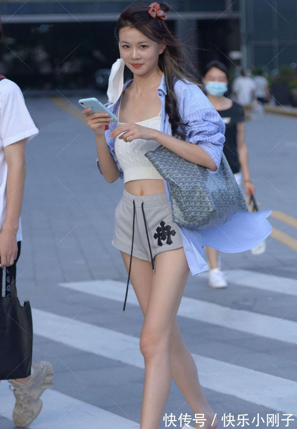 诱人|非常诱人的美女,高贵典雅的味道,带回家是爸爸妈妈喜欢的类型