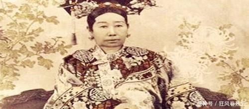 老佛爷|小太监陪慈禧下棋,说了句我要吃老佛爷的马,差点丢掉性命!