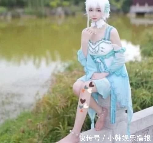 忘记|15岁首次cos，紧张到忘记穿鞋，网友看到之后谁能顶得住啊